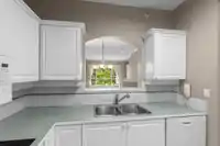 207 2985 PRINCESS CRESCENT - thumbnail 3