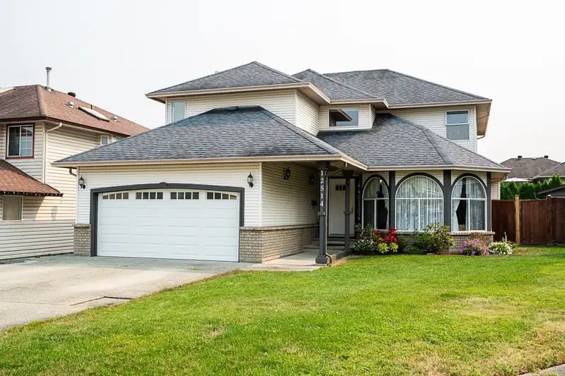 12514 220 STREET - photo 1 of 35