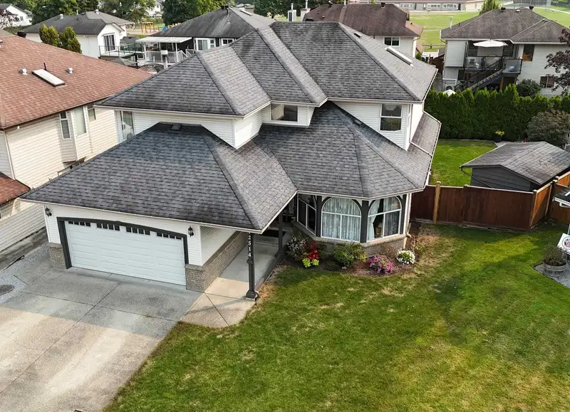 12514 220 STREET - photo 2 of 35