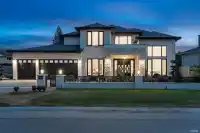 8580 CAMDEN CRESCENT - thumbnail 1
