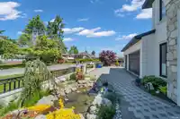 8580 CAMDEN CRESCENT - thumbnail 4
