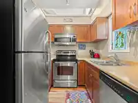 1686 ARBUTUS STREET - thumbnail 10