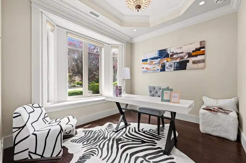2653 MCBAIN AVENUE - photo 3 of 34