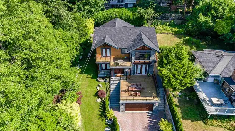 2479 OTTAWA AVENUE - photo 2 of 21