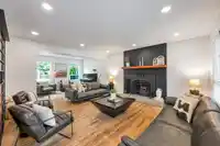 5740 244B STREET - thumbnail 4