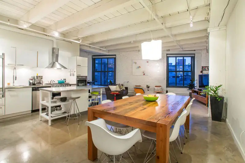303 55 E CORDOVA STREET - photo 1 of 30