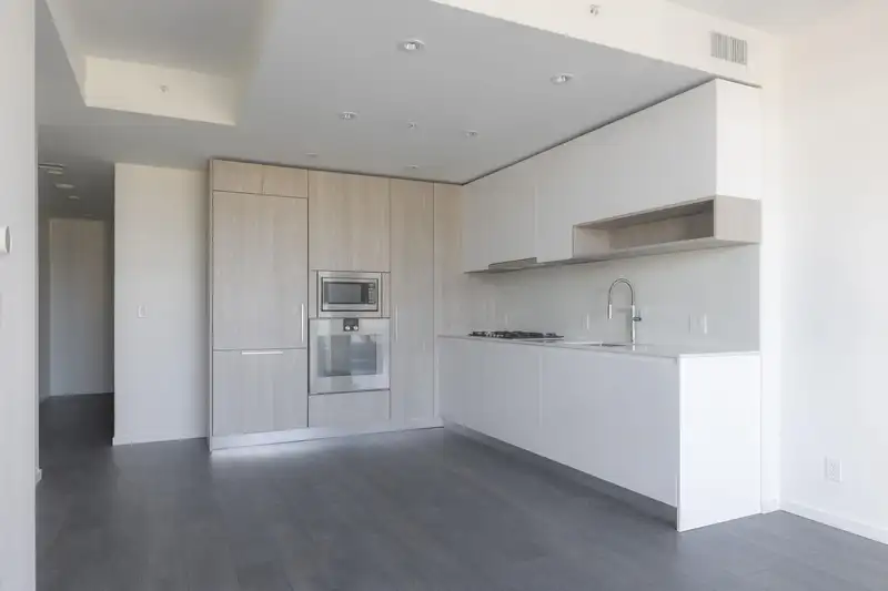 207 6300 MINORU BOULEVARD - photo 2 of 7
