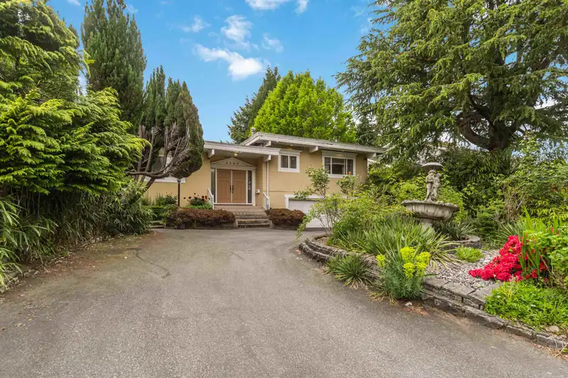 6389 FREMLIN STREET - photo 2 of 27