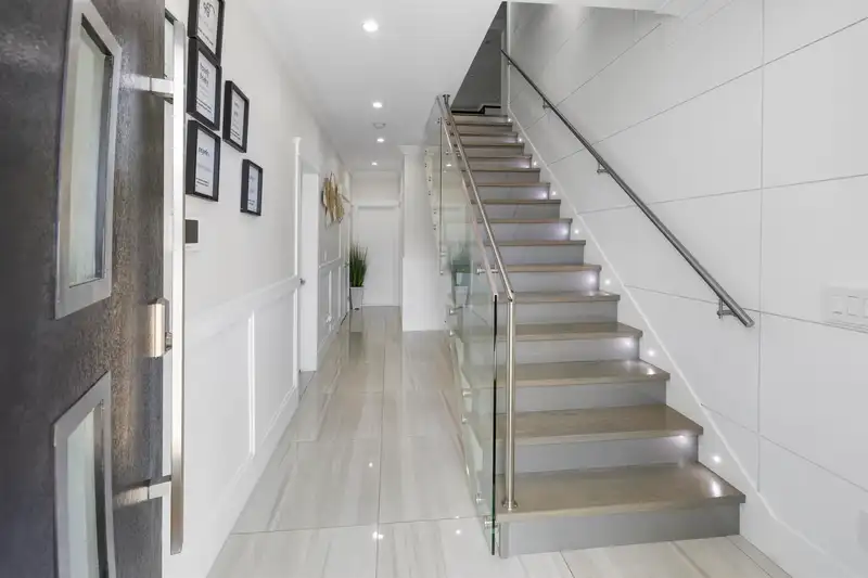 8671 GALWAY CRESCENT - photo 2 of 39
