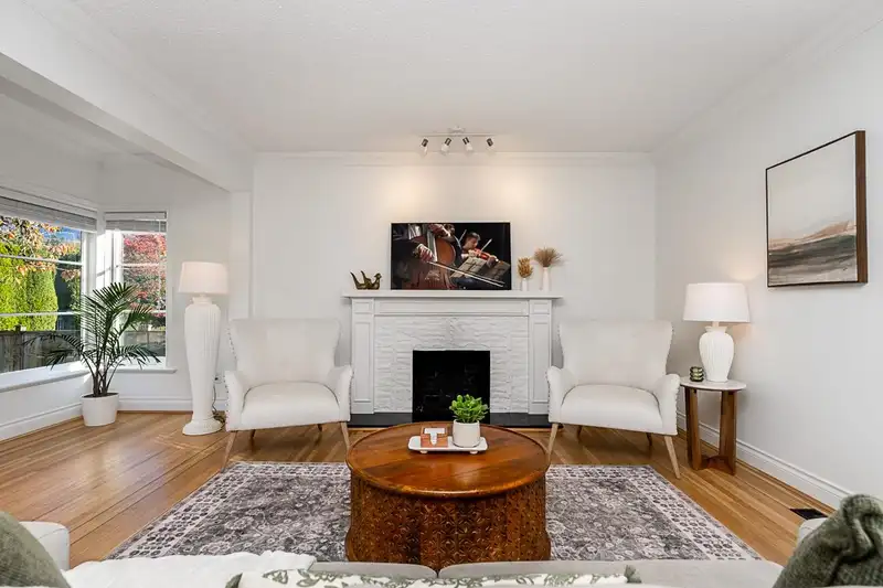 1258 JEFFERSON AVENUE - photo 3 of 36