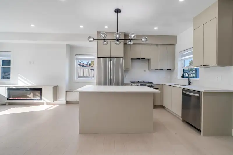 1 8335 115 STREET - photo 2 of 30
