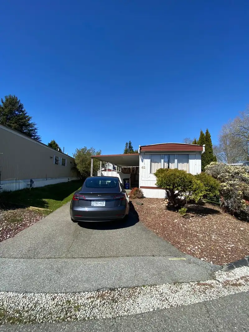62 1840 160 STREET - photo 3 of 19