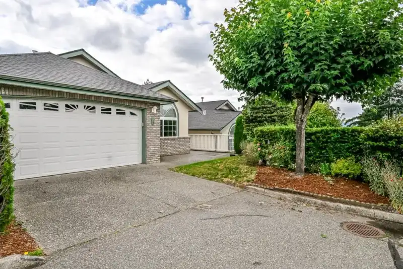 25 32777 CHILCOTIN DRIVE - photo 1 of 40