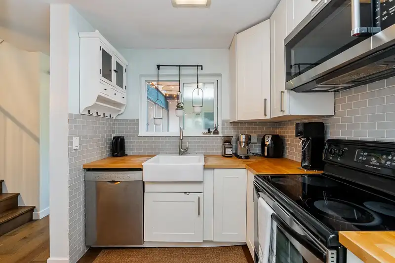 3005 FIRBROOK PLACE - photo 2 of 40