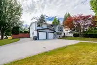 6209 172ND STREET - thumbnail 2