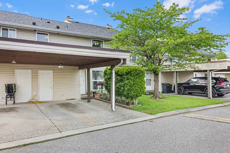 173 32550 MACLURE ROAD - photo 2 of 22