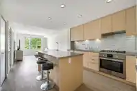 220 9233 ODLIN ROAD - thumbnail 14