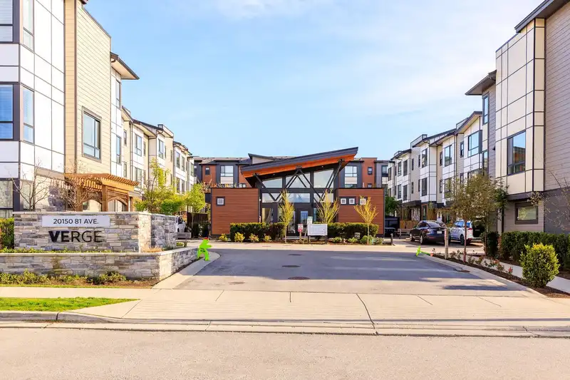 45 20150 81 AVENUE - photo 1 of 38