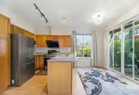 42 8415 CUMBERLAND PLACE - thumbnail 11