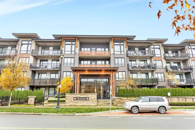 304 31158 WESTRIDGE PLACE - photo 1 of 11