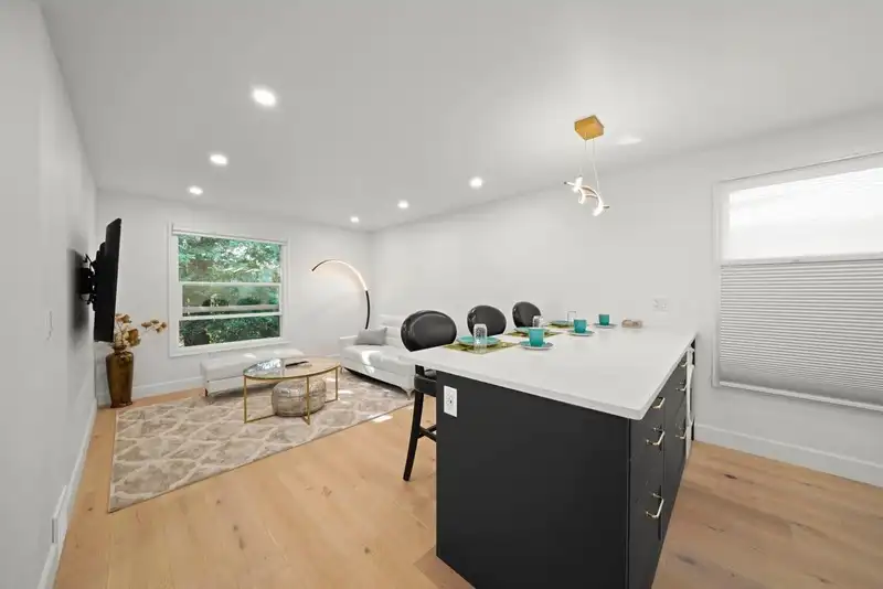 1620 MCLEAN DRIVE - photo 2 of 40