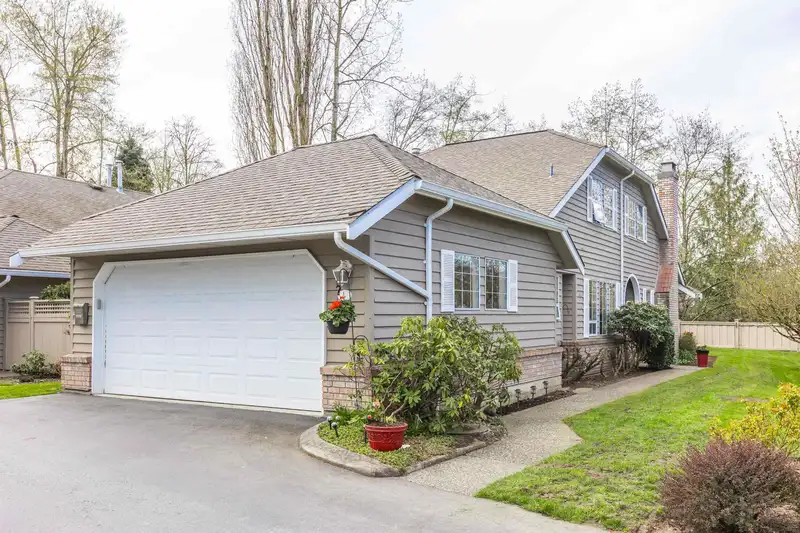 4 21848 50 AVENUE - photo 2 of 40