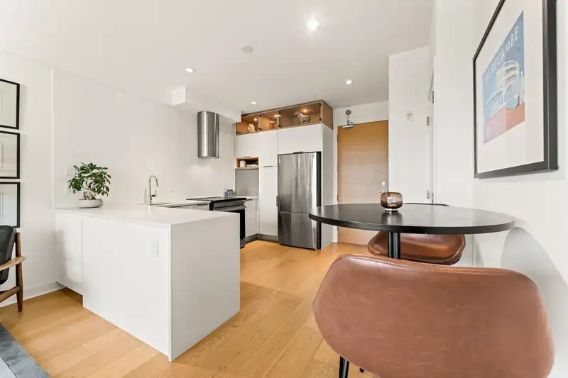 401 1808 W 1ST AVENUE - photo 4 of 14