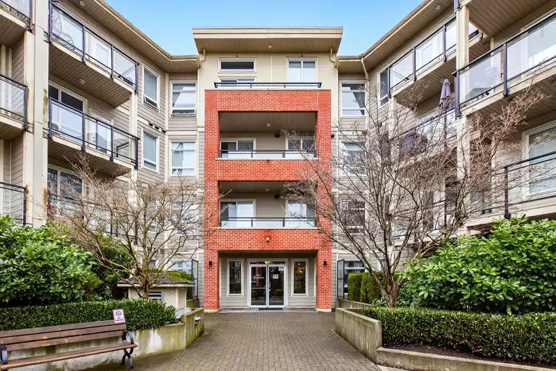 C412 20211 66 AVENUE - photo 1 of 26