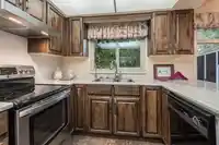 21073 43 AVENUE - thumbnail 8