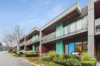 3 3595 SALAL DRIVE - thumbnail 2