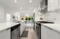 3 3595 SALAL DRIVE - thumbnail 17