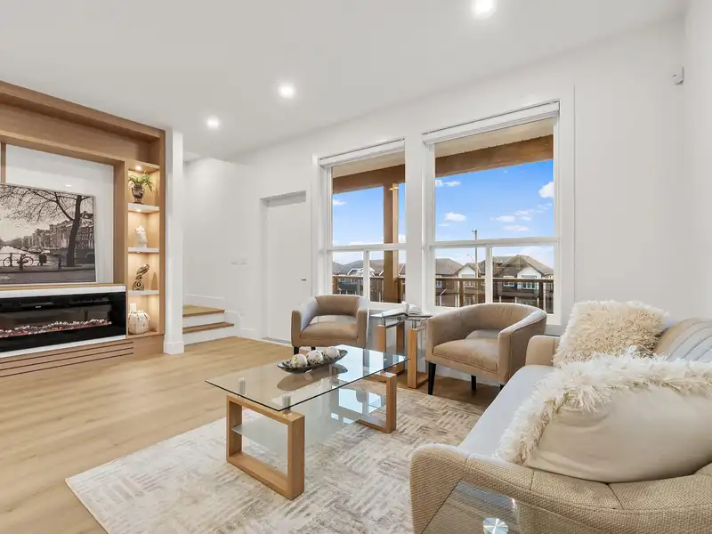 101 16697 16 AVENUE - photo 3 of 40