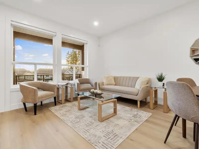 101 16697 16 AVENUE - photo 4 of 40