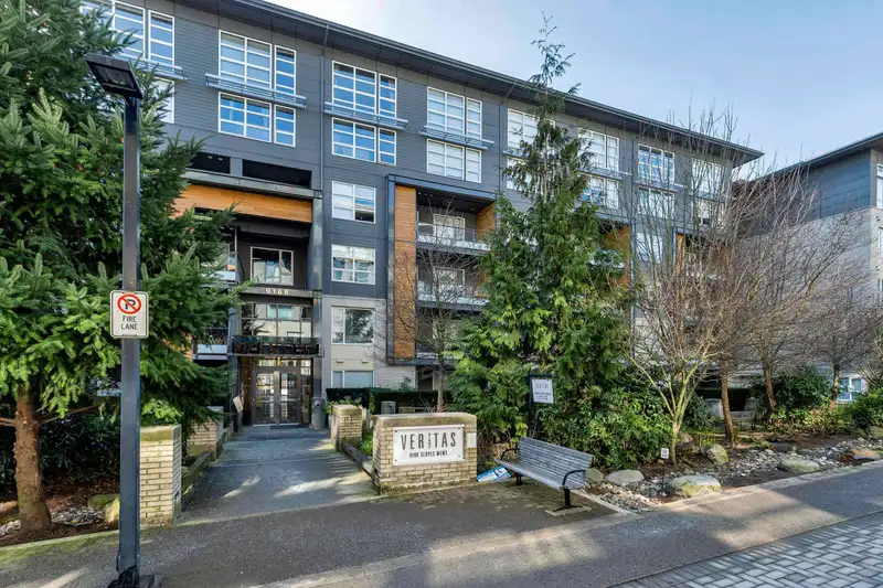316 9168 SLOPES MEWS - photo 2 of 30