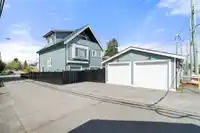 6692 NANAIMO STREET - thumbnail 29