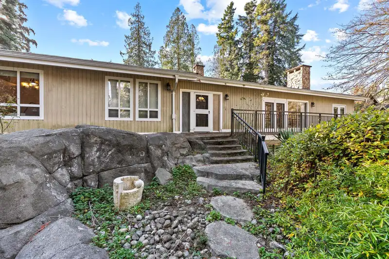 13284 CRESCENT ROAD - photo 4 of 36