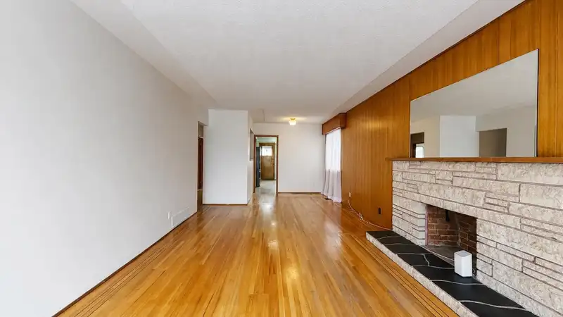 817 W 64TH AVENUE - photo 4 of 40