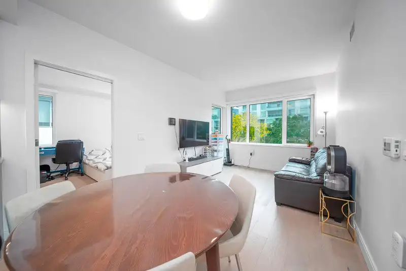 205 4932 CAMBIE STREET - photo 4 of 26