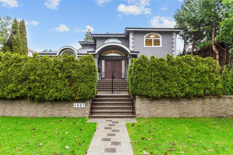 4085 SW MARINE DRIVE - photo 1 of 28