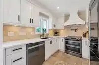 4547 SOUTHRIDGE CRESCENT - thumbnail 15