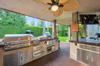 4547 SOUTHRIDGE CRESCENT - thumbnail 4