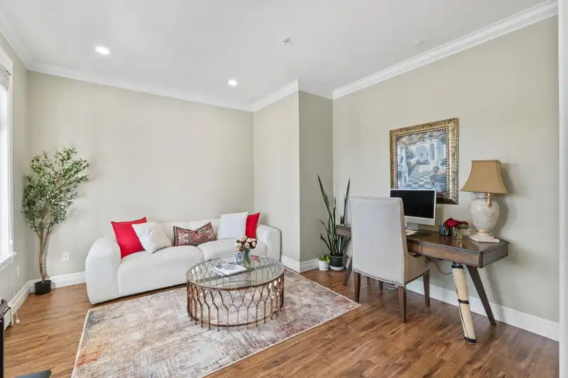 15595 THRIFT AVENUE - photo 3 of 33