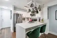 304 8989 HUDSON STREET - thumbnail 10
