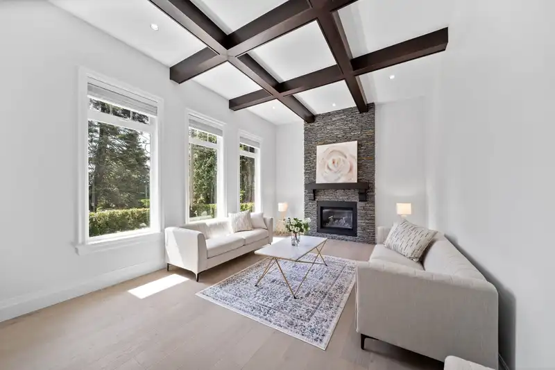 13101 14 AVENUE - photo 4 of 40