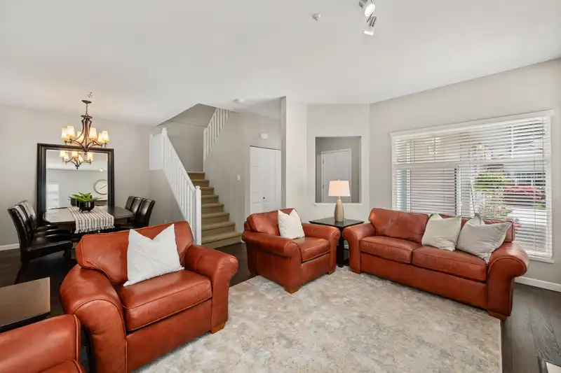 56 9025 216 STREET - photo 4 of 33
