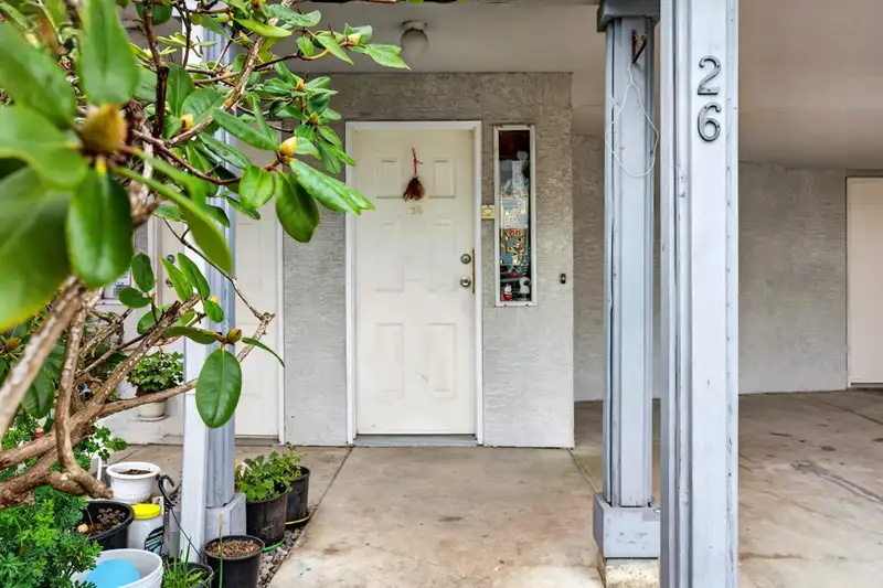 26 3111 BECKMAN PLACE - photo 2 of 23