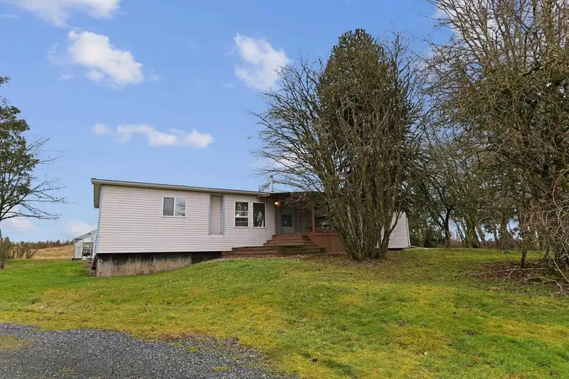 24643 21B AVENUE - photo 2 of 35