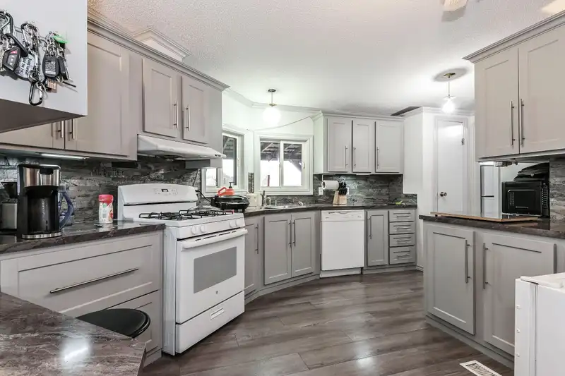 24643 21B AVENUE - photo 4 of 35