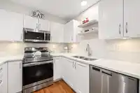 403 15621 MARINE DRIVE - thumbnail 1