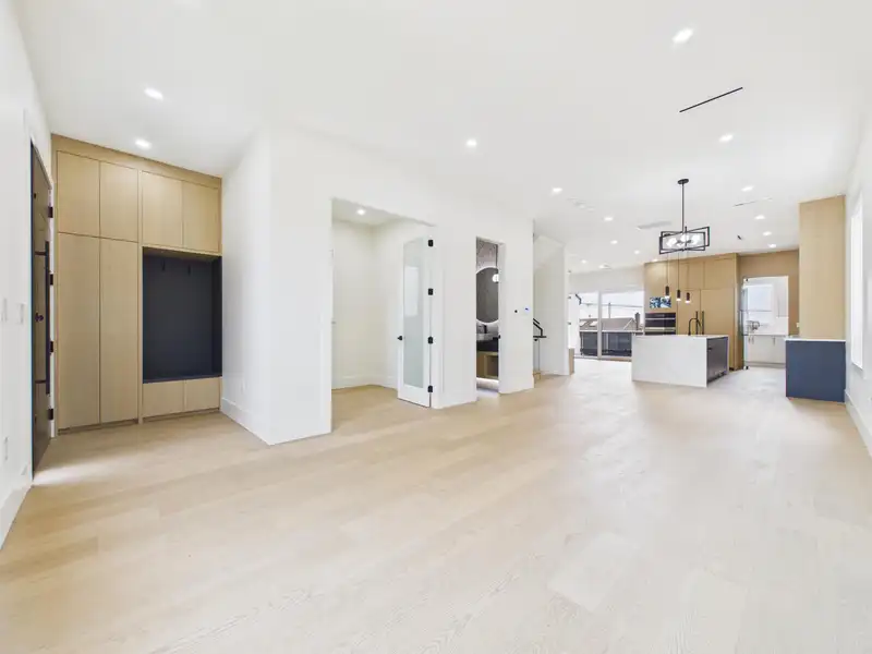1 6512 GRANT STREET - photo 2 of 40